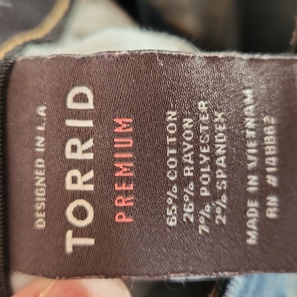 Torrid Sky High Skinny Jean - Premium Stretch - Picture 8 of 8